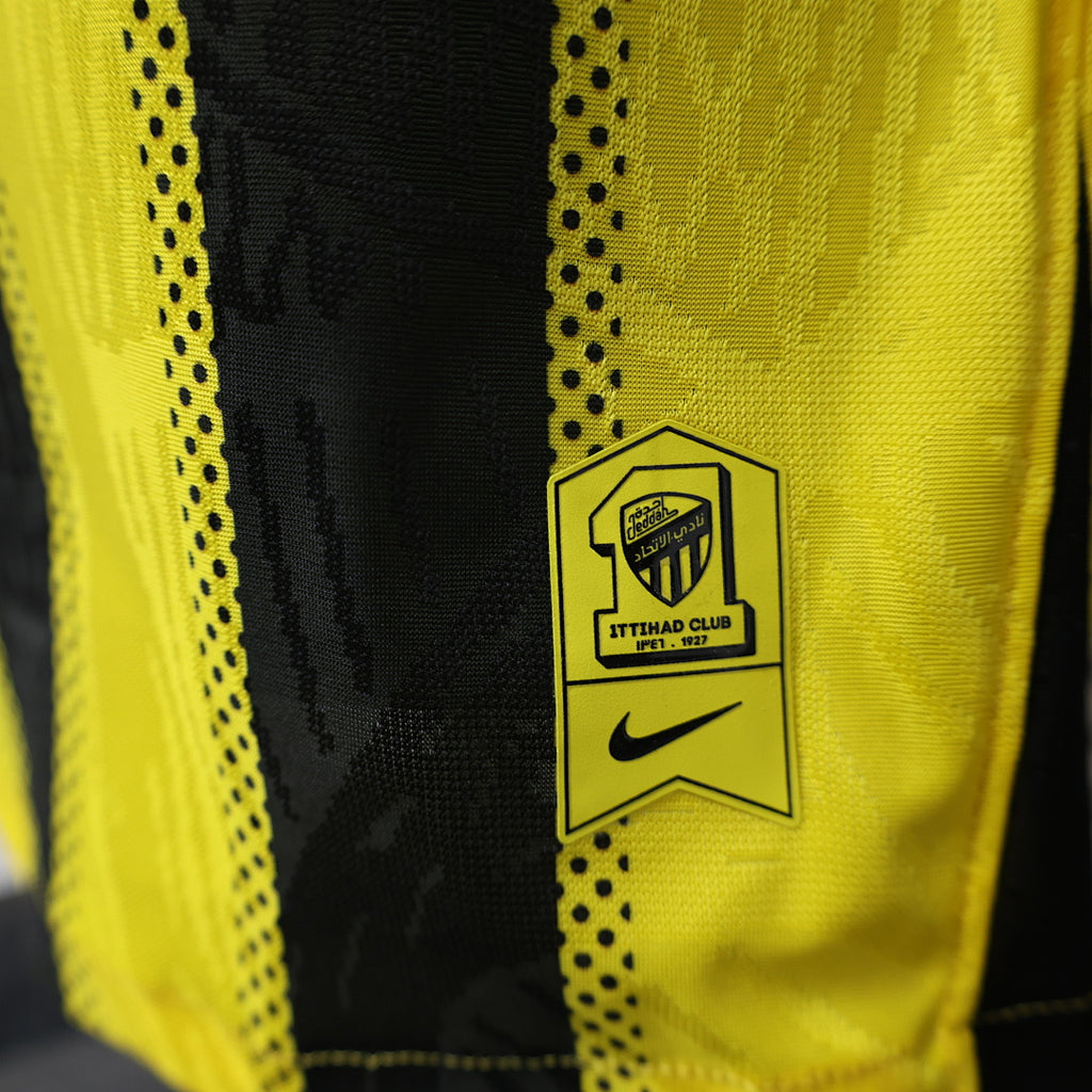 AL-ITTIHAD REVISAR EQUIPACIÓN 26/27 Manga Corta