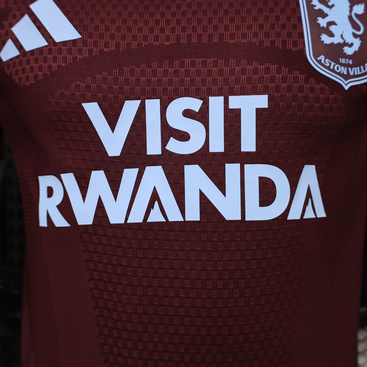 ASTON VILLA PRIMERA EQUIPACIÓN CON PUBLICIDAD 26/27 Manga Corta