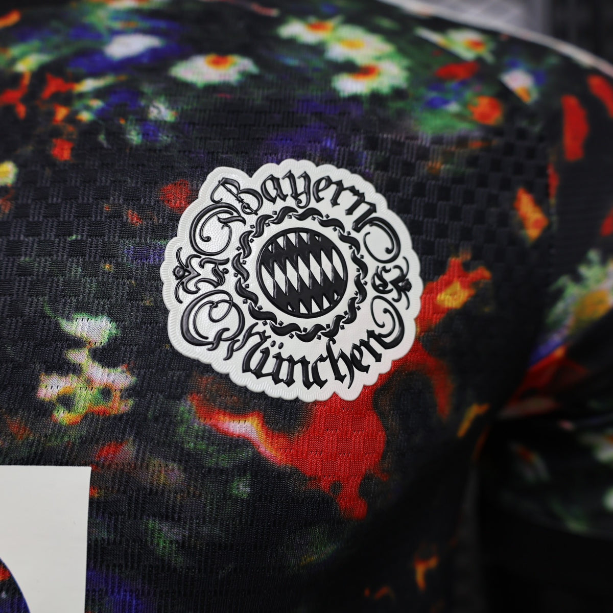 BAYERN DE MÚNICH EDICIÓN ESPECIAL OKTOBERFEST 26/27 Manga Corta