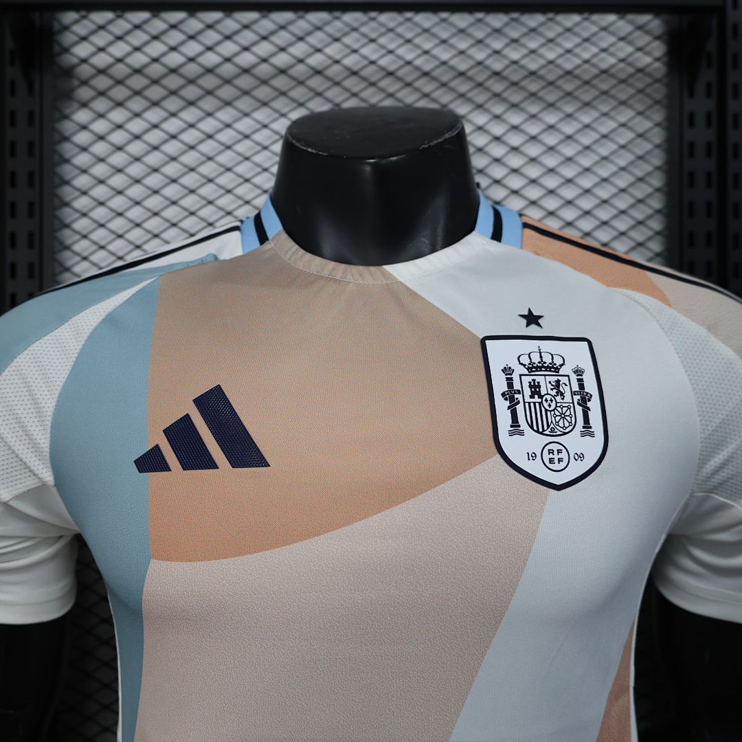 ESPAÑA CAMISETA PREPARTIDO 26/27 Manga Corta