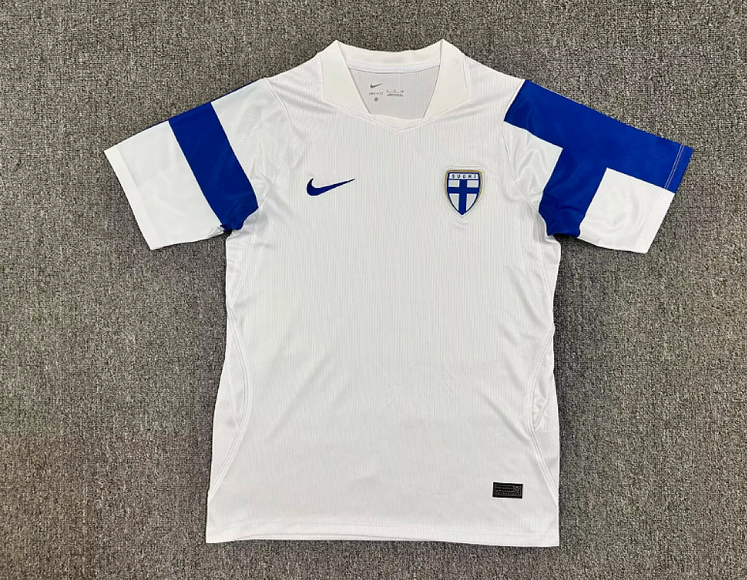 FINLANDIA PRIMERA EQUIPACIÓN 26/27 Manga Corta