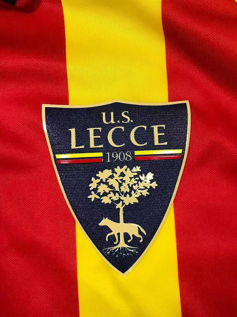 LECCE PRIMERA EQUIPACIÓN 26/27 Manga Corta