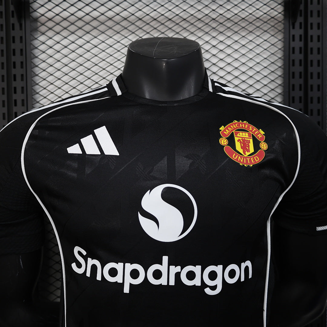 MANCHESTER UNITED EDICIÓN ESPECIAL 26/27 Manga Corta