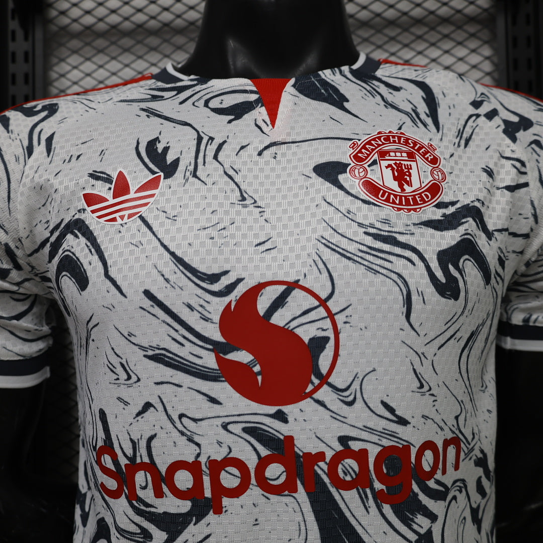 MANCHESTER UNITED EDICIÓN ESPECIAL 26/27 Manga Corta