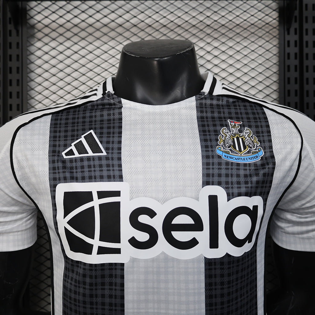 NEWCASTLE UNITED PRIMERA EQUIPACIÓN 26/27 Manga Corta