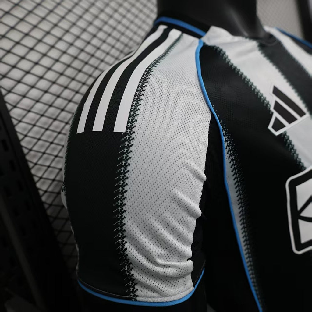 NEWCASTLE UNITED PRIMERA EQUIPACIÓN 26/27 Manga Corta
