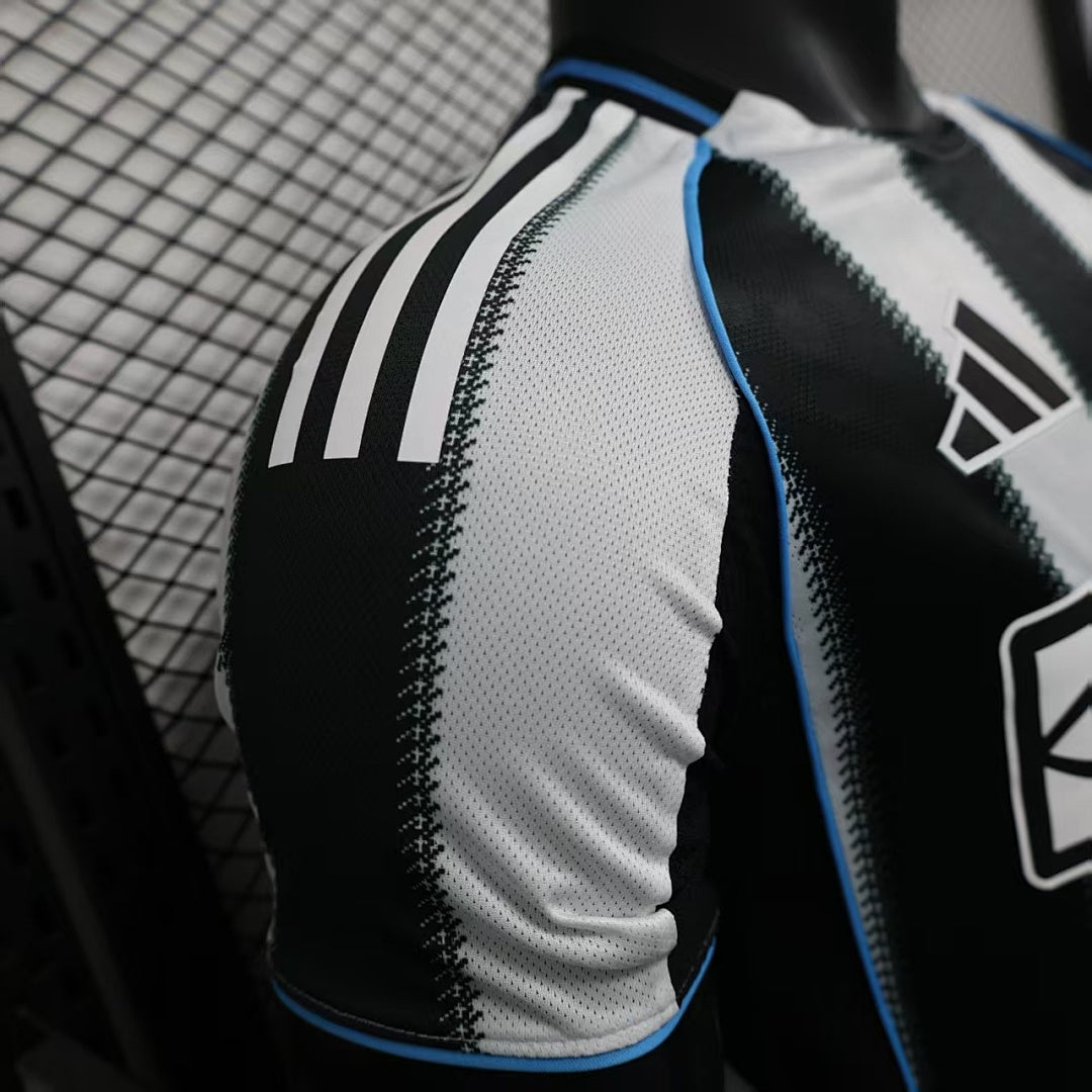 NEWCASTLE UNITED PRIMERA EQUIPACIÓN 26/27 Manga Corta