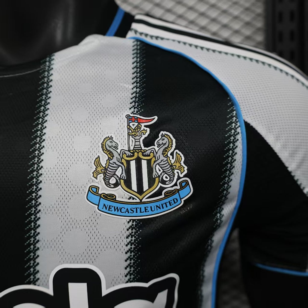 NEWCASTLE UNITED PRIMERA EQUIPACIÓN 26/27 Manga Corta