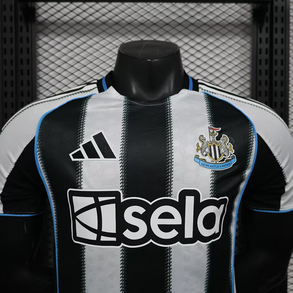 NEWCASTLE UNITED PRIMERA EQUIPACIÓN 26/27 Manga Corta