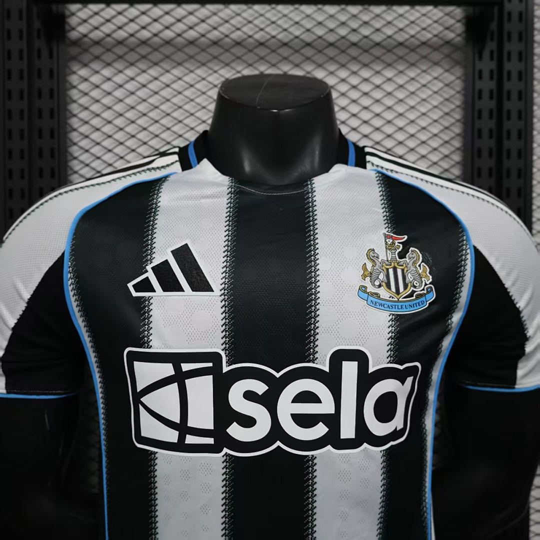 NEWCASTLE UNITED PRIMERA EQUIPACIÓN 26/27 Manga Corta