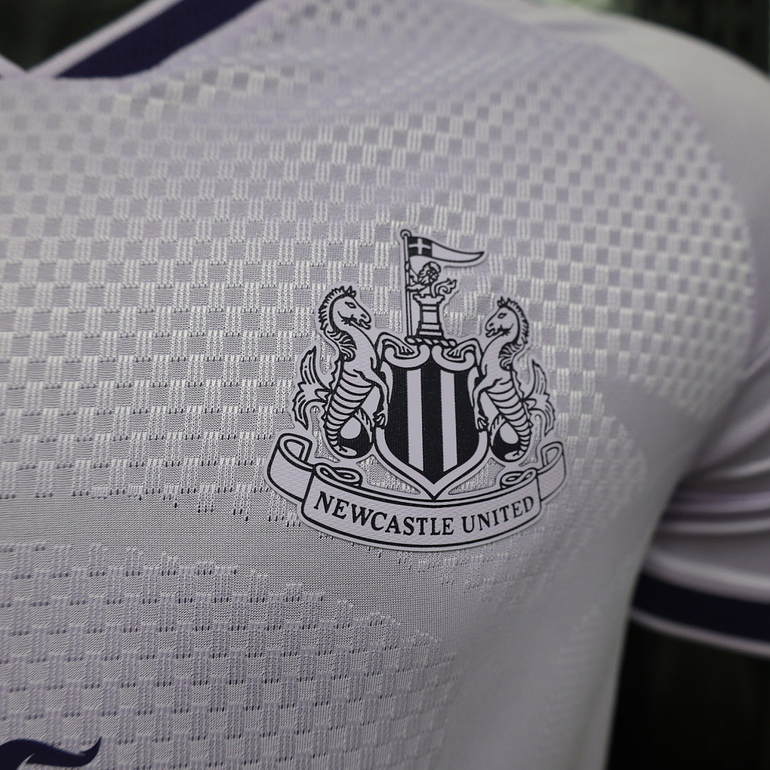 NEWCASTLE UNITED TERCERA EQUIPACIÓN 26/27 Manga Corta