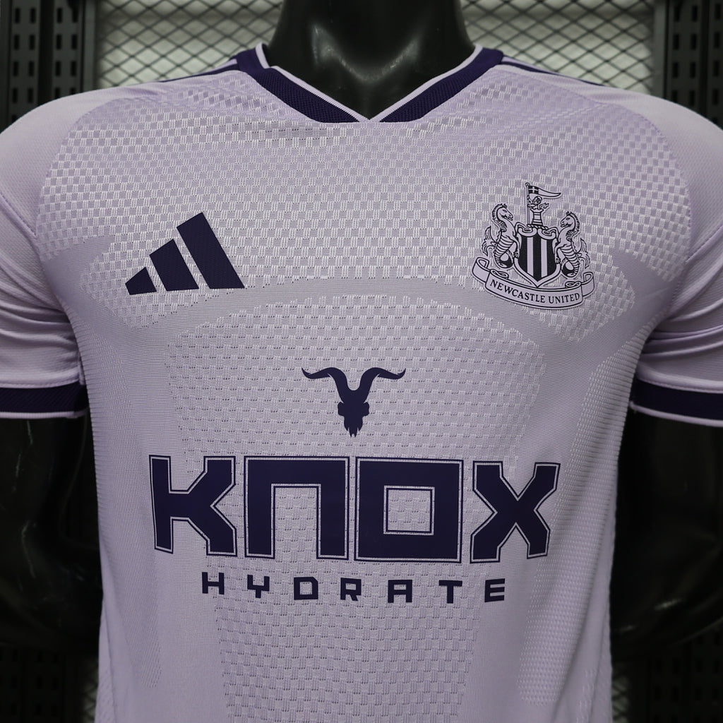 NEWCASTLE UNITED TERCERA EQUIPACIÓN 26/27 Manga Corta
