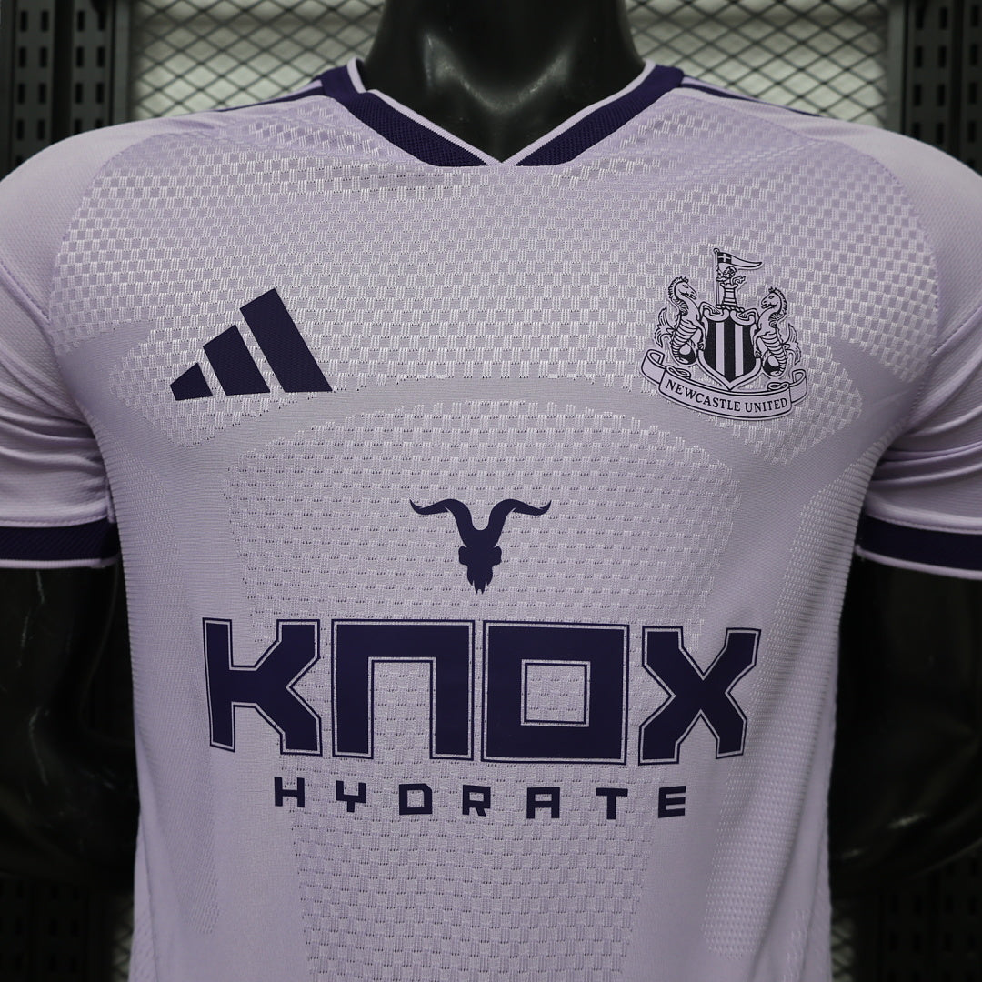NEWCASTLE UNITED TERCERA EQUIPACIÓN 26/27 Manga Corta