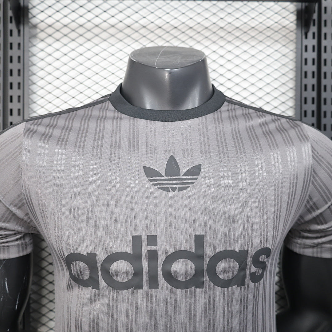 REVISAR CAMISETA CASUAL RETRO 26/27 Manga Corta