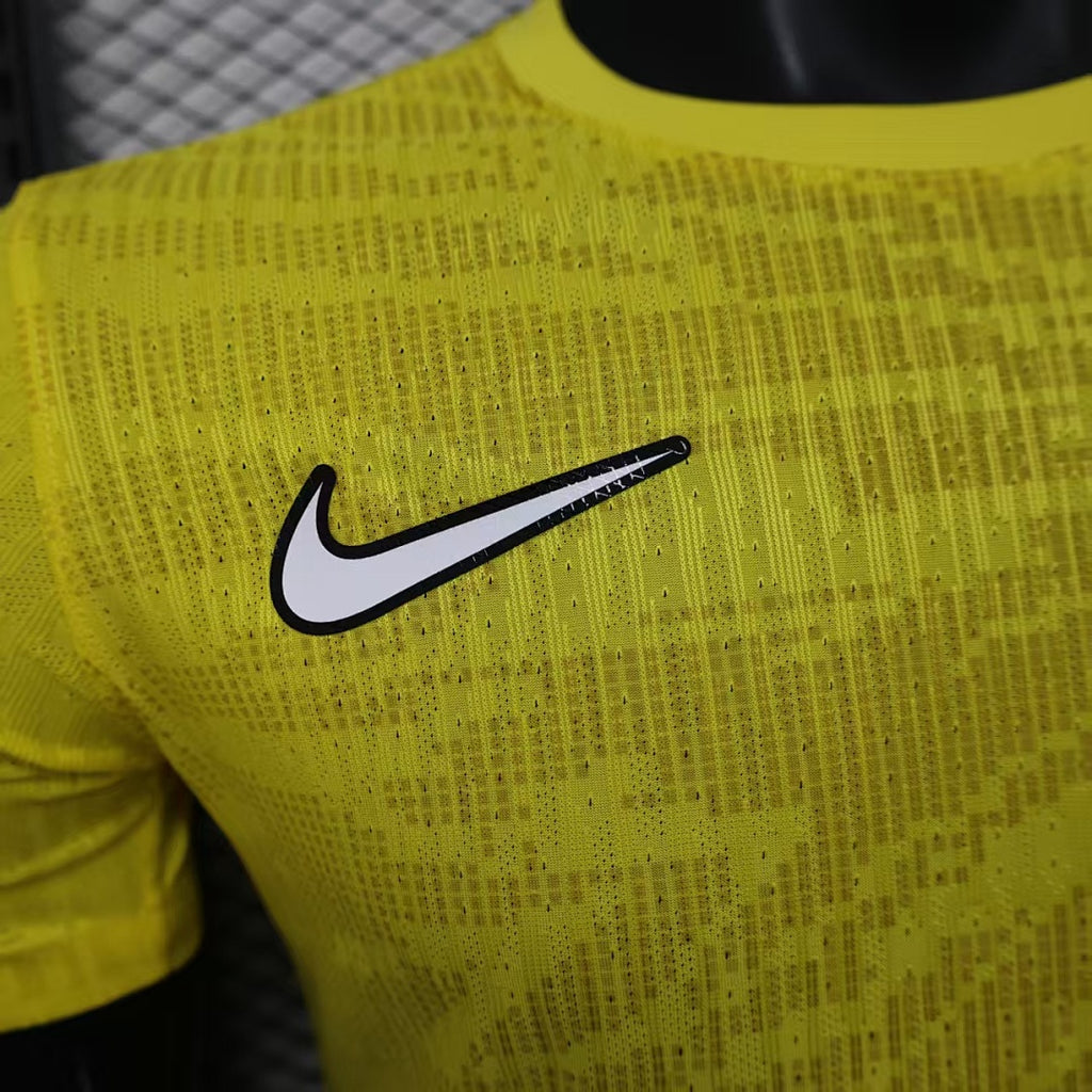 REVISAR CAMISETA DE ENTRENAMIENTO 26/27 Manga Corta