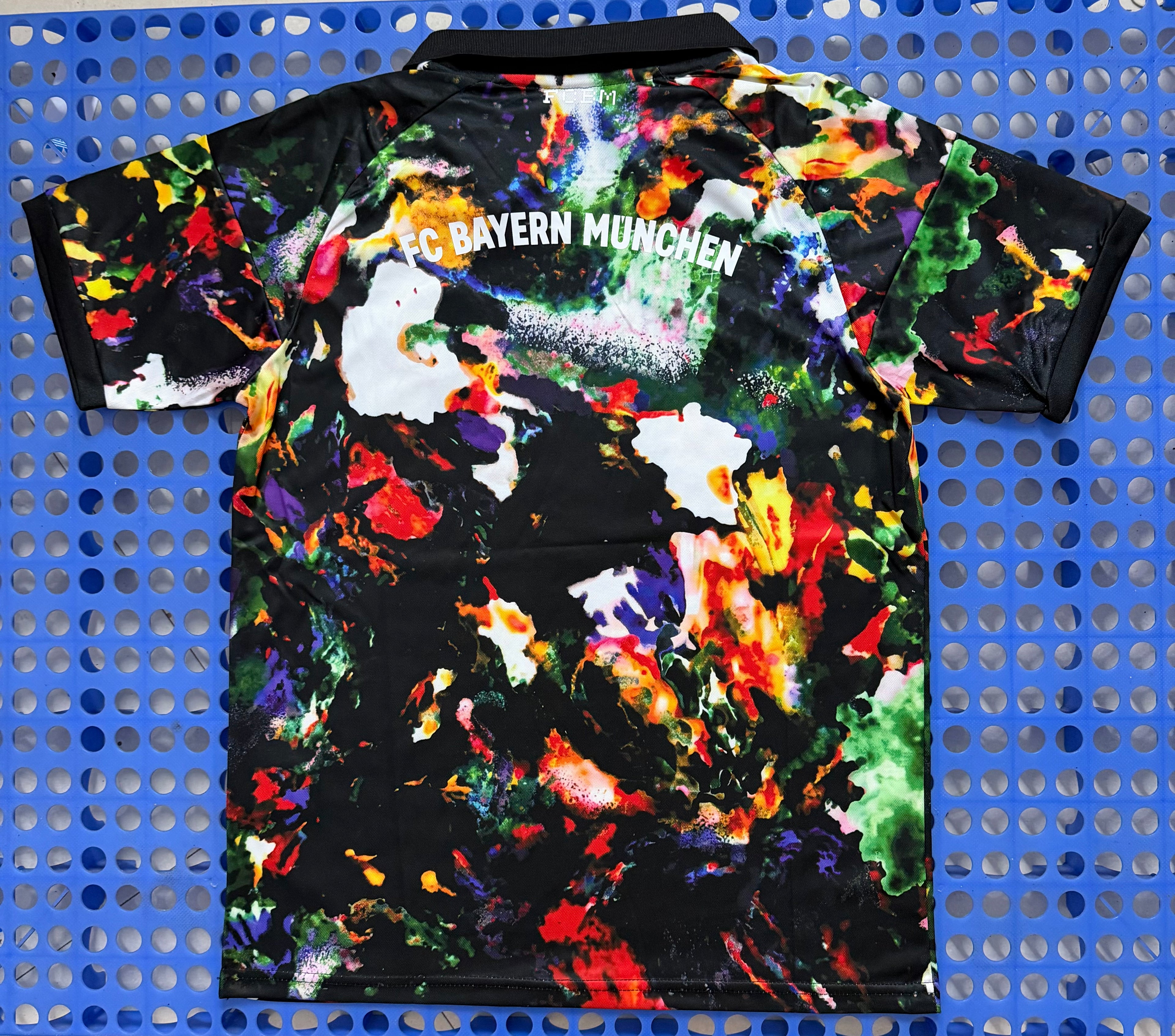 CAMISETA BAYERN MÚNICH OKTOBERFEST