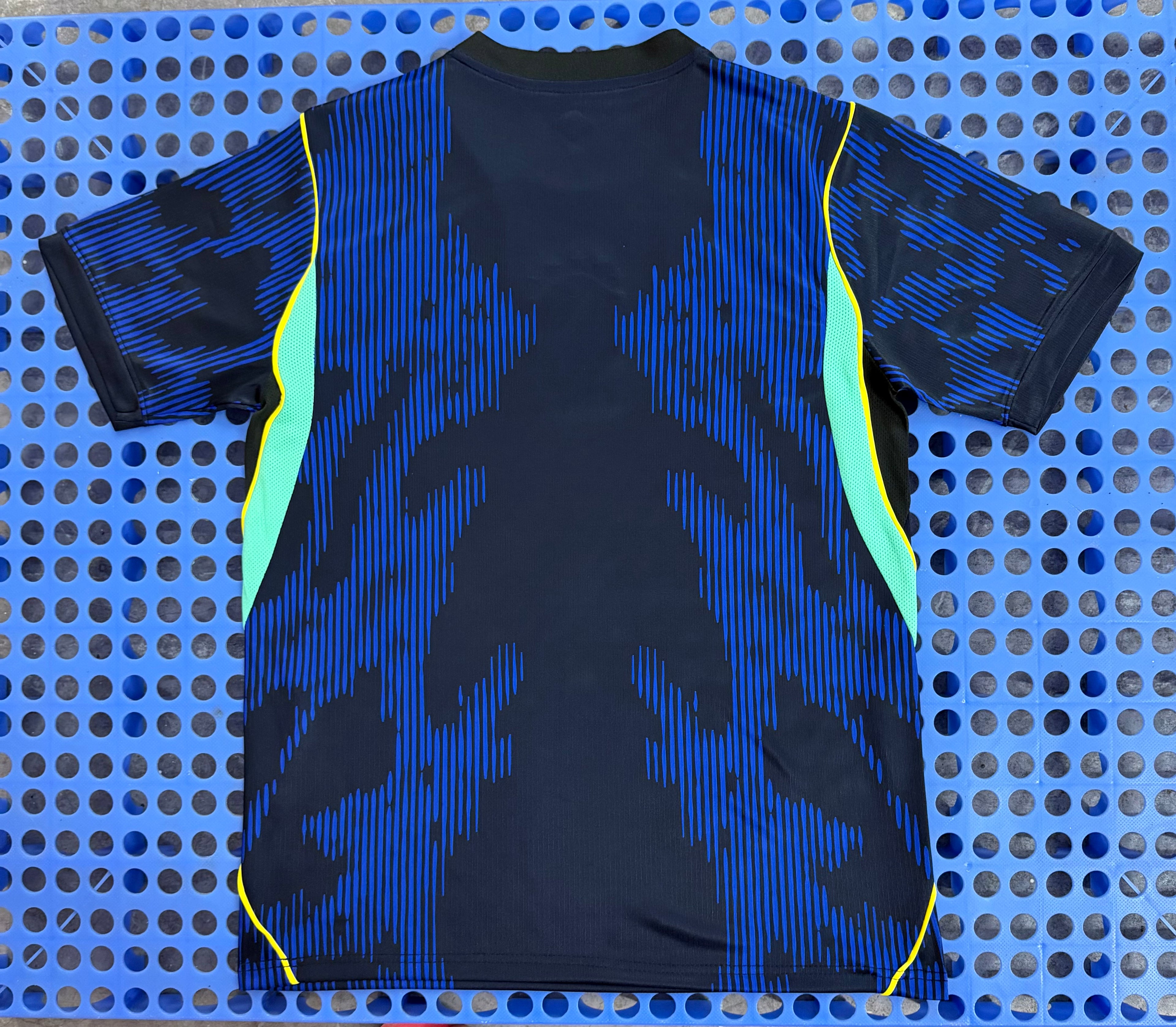 CAMISETA BRASIL SEGUNDA EQUIPACIÓN 26/27
